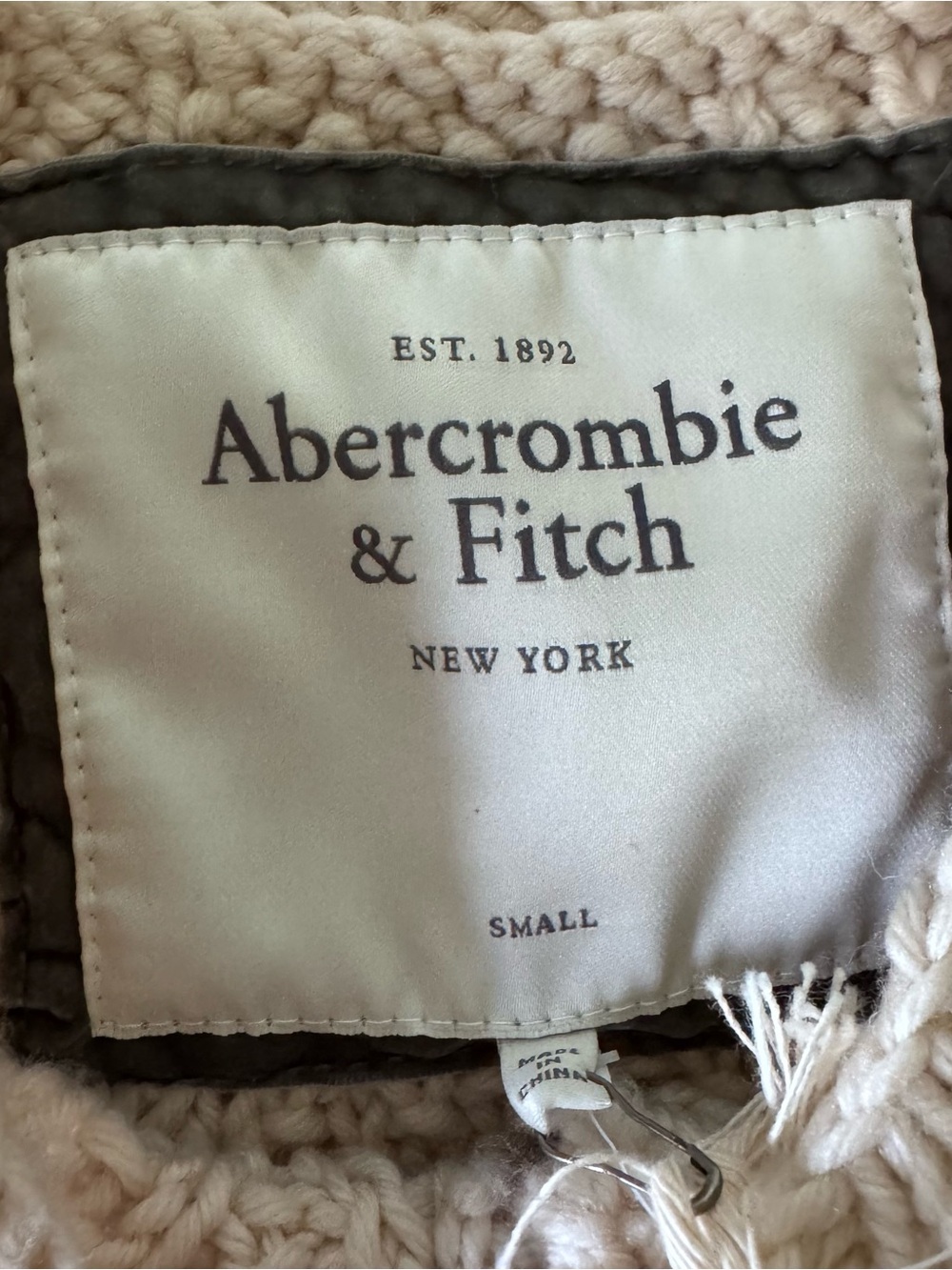 Abercrombie & Fitch Cream Cable Knit Babydoll Cardigan - Picture 5 of 11